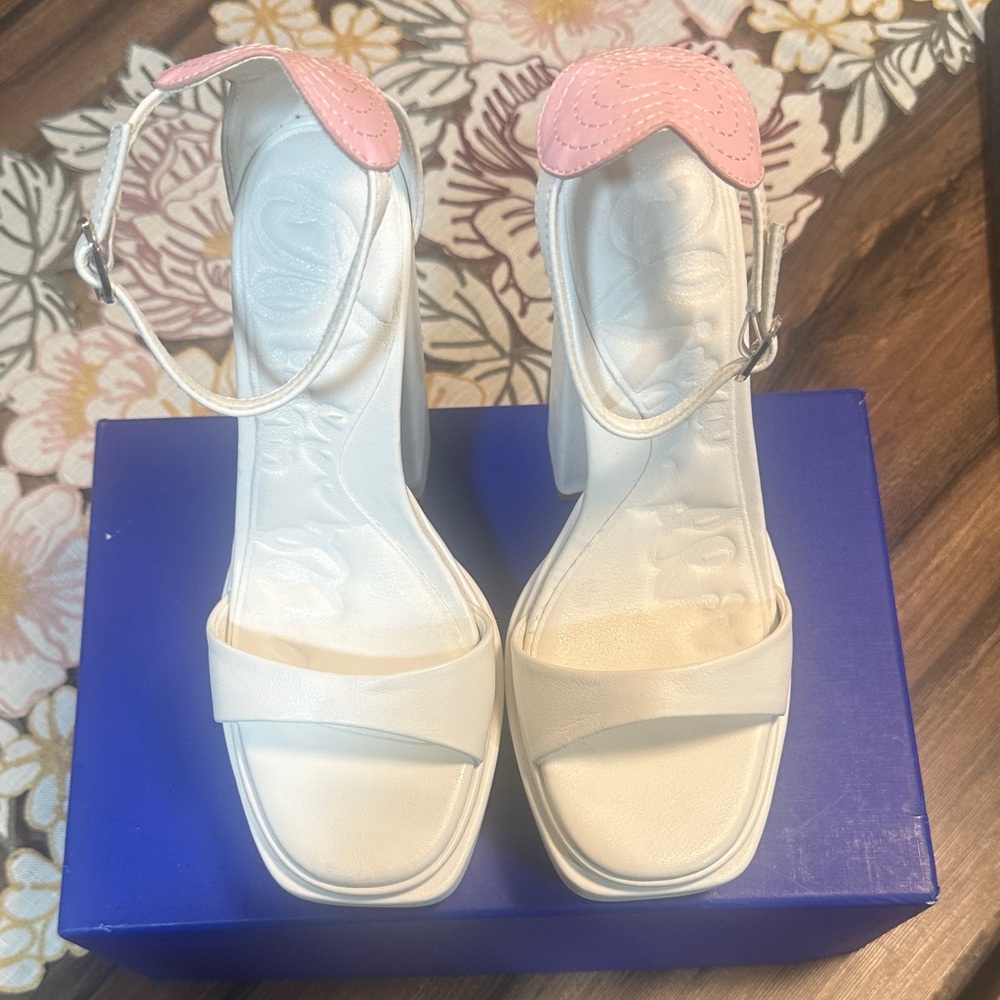 Olivia Miller Womens Amour Heeled Sandals